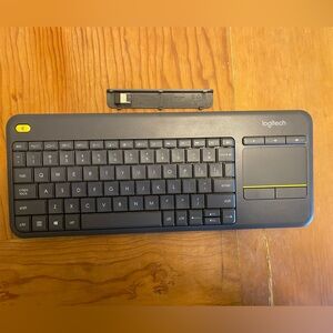 Logitech Wireless Keyboard - Gray and Black
